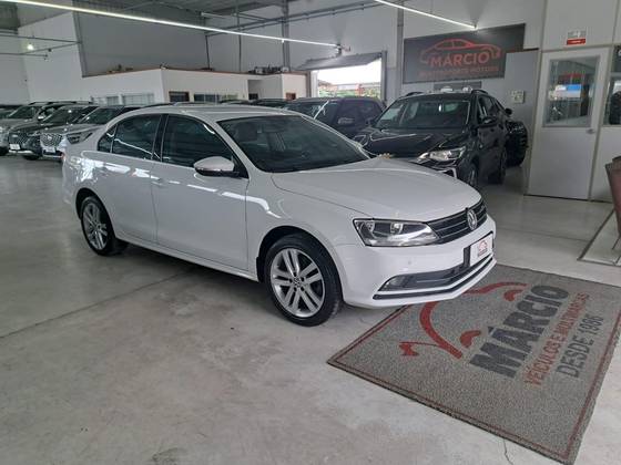 VOLKSWAGEN JETTA 2.0 TSI HIGHLINE 211CV GASOLINA 4P TIPTRONIC VOLKSWAGEN JETTA 2.0 TSI HIGHLINE 211CV GASOLINA 4P TIPTRONIC